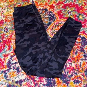 Camo leggings